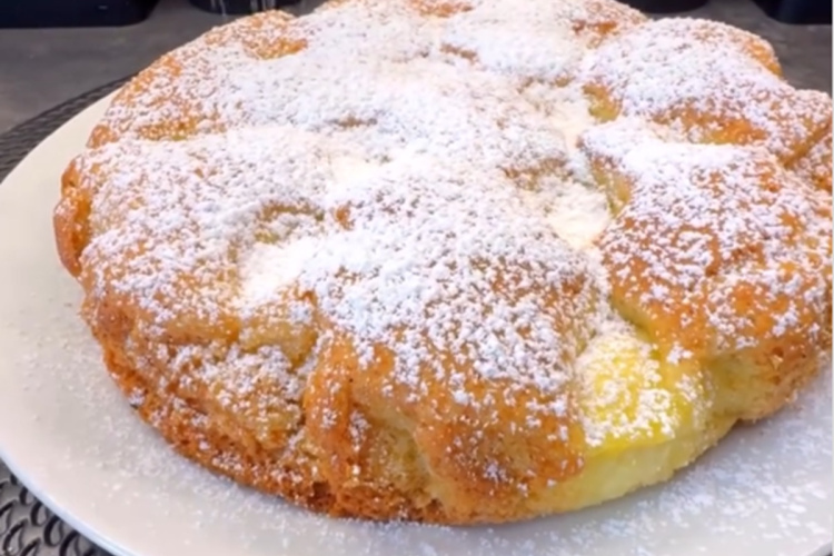 Pīrāgs ar biezpiena bumbiņām: klasiska deserta oriģināls pagatavošanas veids