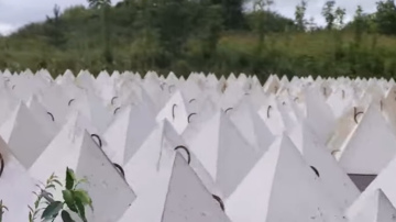 NBS sāk izvietot aizsardzības šķēršļus Balvu novada pierobežā