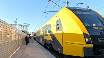 Kas slēpjas aiz 90 miljonu eiro vilcienu darījuma - KNAB uzsācis apjomīgu pārbaudi