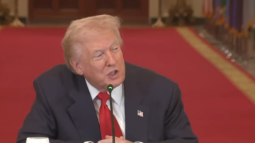 ASV prezidents prognozē drīzu Kubas režīma kritienu: "Viņi ļoti grib vienoties"