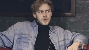 Līdzīgs līdz nepazīšanai: Valta Skujas tēlojums Freimaņa izrādē izpelnās laikabiedru atzinību