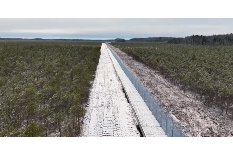 Žogs ir tikai sākums: Rinkēvičs prasa ātrāk aprīkot robežu ar modernām tehnoloģijām