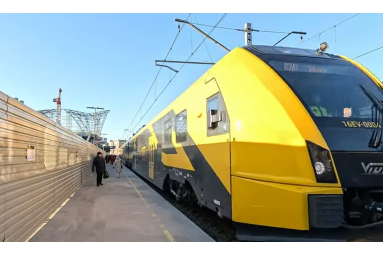 Kas slēpjas aiz 90 miljonu eiro vilcienu darījuma - KNAB uzsācis apjomīgu pārbaudi