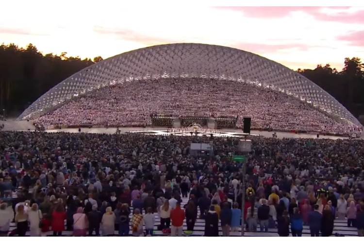 Atzīmē kalendārā: Zināmi 2028. gada Dziesmu un deju svētku datumi