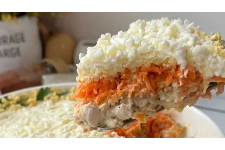 Bunito salātu recepte: kā vienkāršas sastāvdaļas pārvērst svētku ēdienā