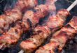 Ātrā šašlika marināde: kā sagatavot mīkstu gaļu vienas stundas laikā