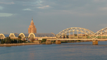 Laikapstākļu prognoze piektdienai: gaidāmas skaidras debesis un nakts sals