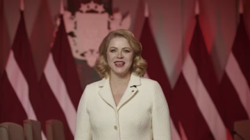 Atklāti rēķini par Amsterdamas lidostas VIP zāli: cik valstij izmaksāja premjeres vizīte