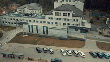 7000 eiro mēnesī un dzīvoklis: Jēkabpils slimnīca turpina cīnīties par traumatologu piesaisti