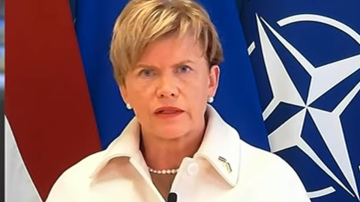 Diplomātiskais saspīlējums: Latvija noraida Krievijas apgalvojumus un nosoda pieminekļu demontāžu