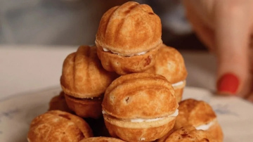 Sāļie "riekstiņi" ar krēmsieru un zivi: bērnības klasika jaunā izpildījumā