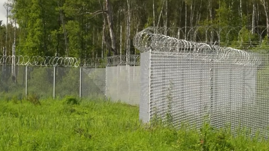 Kāpēc brīvdienās labāk nedoties uz Krieviju un Baltkrieviju: drošības iestāžu brīdinājums