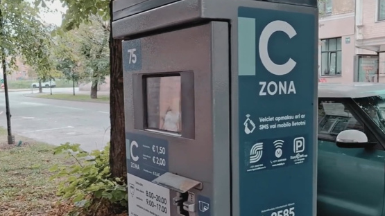 Rīgas autostāvvietu reformas: plānotais cenu kāpums un izmaiņas elektroauto īpašniekiem