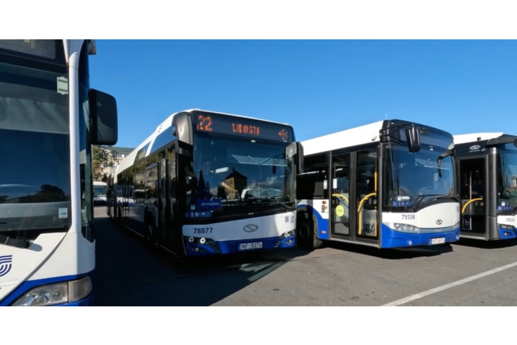 Jauna kārtība Rīgas ielās: kad autobusam ir tramvaja priekšroka
