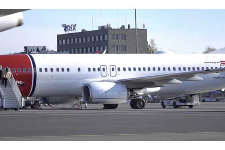 Jaunais nakts autobuss uz Rīgas lidostu: maršruts, laiki un biļešu noteikumi