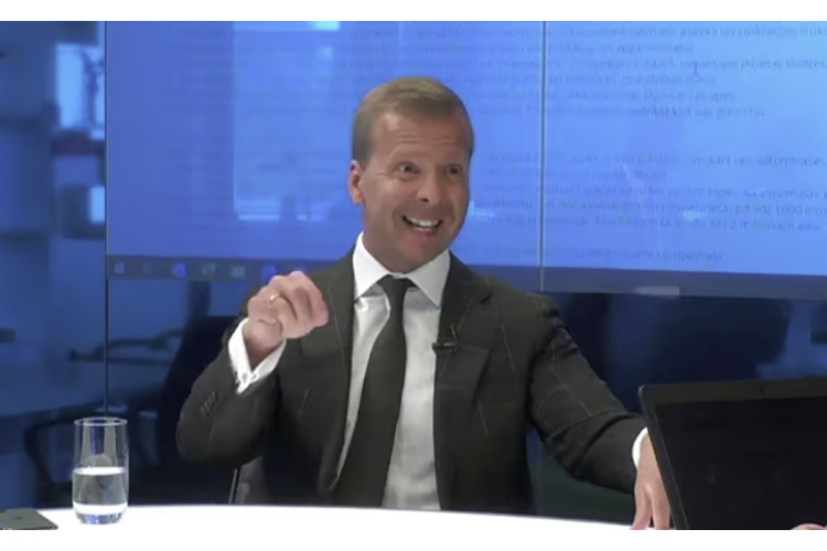 Tiesa tomēr pieņem lēmumu par Alekseja Rosļikova apcietināšanu