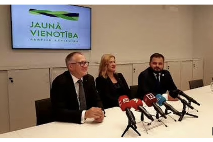 "Jaunās Vienotības" ministri un deputāti devušies papildināt zināšanas pie Komo ezera