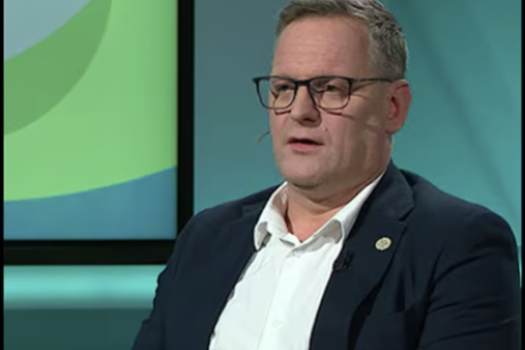 Koalīcijas strīds publiskajā telpā: Rīgas mērs un Valainis apmainās asiem pārmetumiem