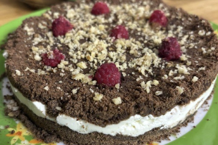 Ātra biezpiena kūka bez cepšanas: mājīga recepte steidzīgajiem