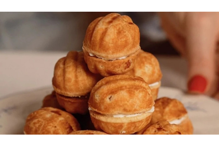 Sāļie "riekstiņi" ar krēmsieru un zivi: bērnības klasika jaunā izpildījumā