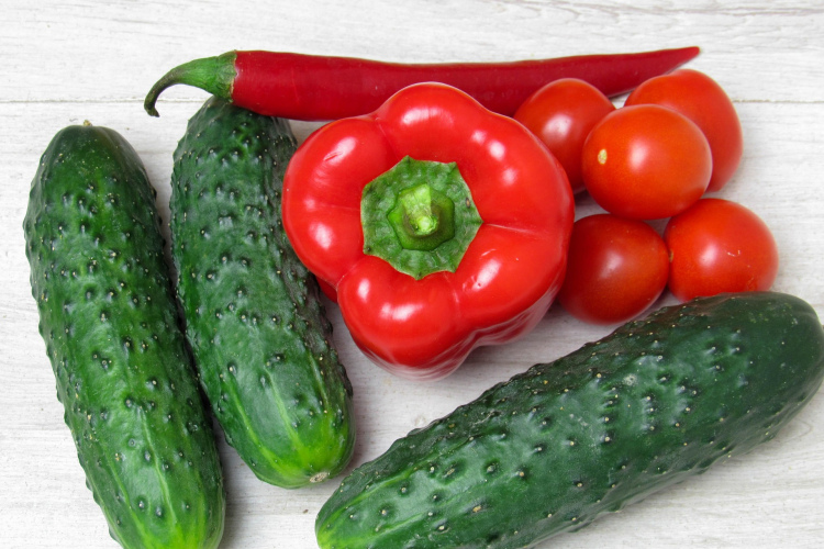 Kad maijā stādīt tomātus, gurķus un papriku, lai iegūtu lielu un sulīgu ražu
