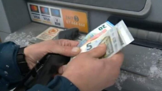 Latvijas Banka skaidro: kā oranžā brīdinājuma laikā tiek nodrošināta bankomātu darbība