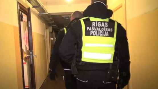 Brīvdienās Rīgā vērienīgi satiksmes ierobežojumi; izslēgs arī luksoforus