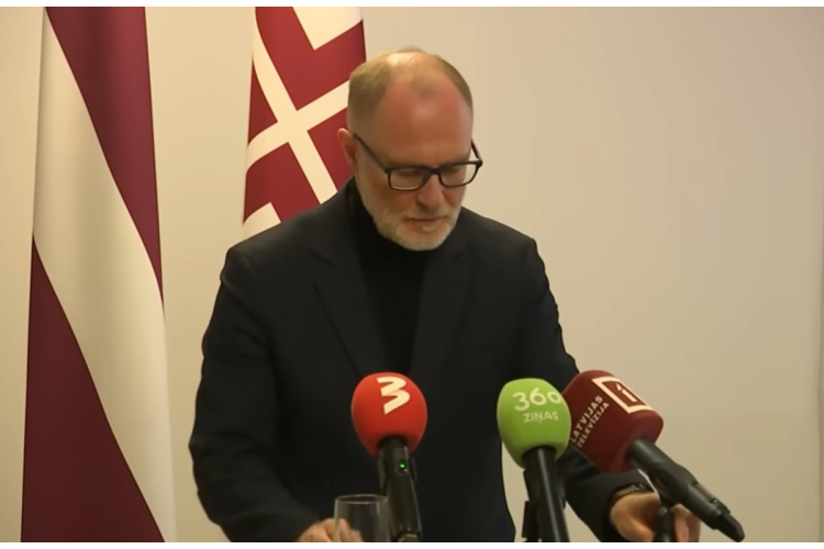 ZZS nevēlas politiskas intrigas un gaida profesionālu aizsardzības ministru