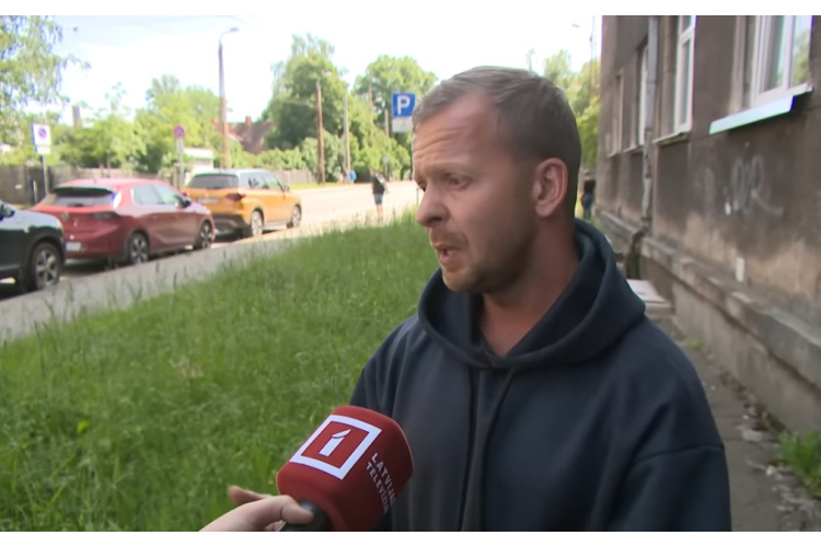 Aleksejs Rosļikovs zaudē deputāta amatu