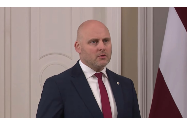 Topošā valdība vienojas neaiztikt sabiedrību šķeļošus jautājumus - kā tas izskatīsies