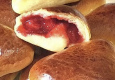 Tradicionāli zemeņu pīrādziņi: vecmāmiņas recepte un bērnības klasiskā garša