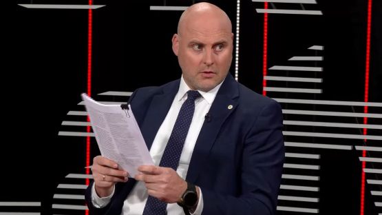 Kulbergs nāk klajā ar ideju, ko darīt ar no mājām strādājošajiem ierēdņiem